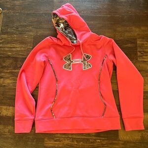 Under armour sweatshirt